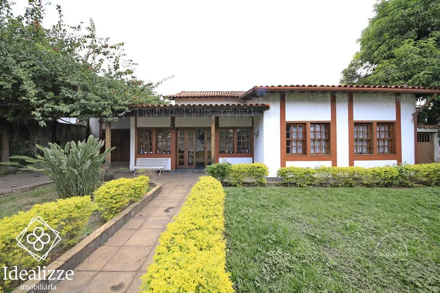 Foto 1 de Casa com 5 Quartos à venda, 587m² em Laranjal, Volta Redonda