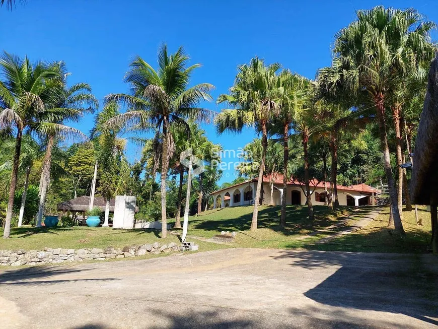 Foto 1 de Casa com 3 Quartos à venda, 1500m² em Papucaia, Cachoeiras de Macacu