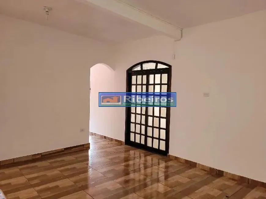 Foto 1 de Sobrado com 3 Quartos à venda, 252m² em Vila Babilônia, São Paulo