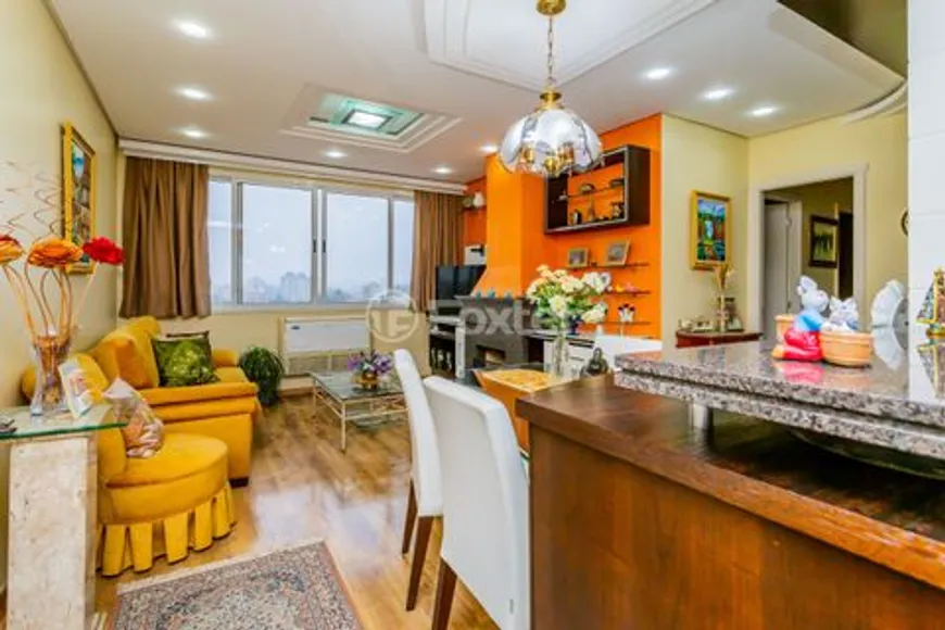 Foto 1 de Apartamento com 3 Quartos à venda, 84m² em Jardim Botânico, Porto Alegre