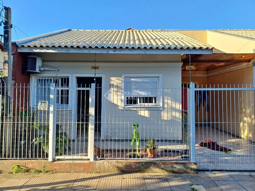 Foto 1 de Casa com 2 Quartos à venda, 56m² em Mato Grande, Canoas