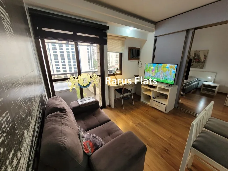 Foto 1 de Flat com 1 Quarto para alugar, 40m² em Moema, São Paulo