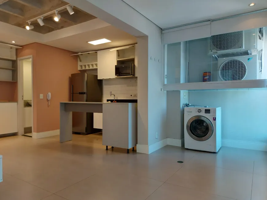 Foto 1 de Apartamento com 1 Quarto à venda, 43m² em Campo Belo, São Paulo