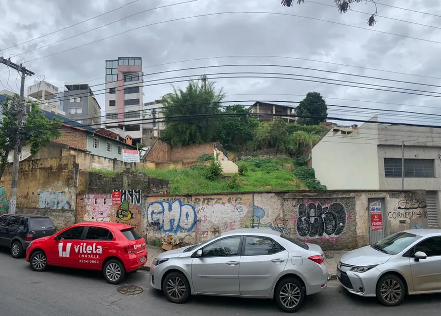 Foto 1 de Lote/Terreno à venda, 828m² em Coração Eucarístico, Belo Horizonte