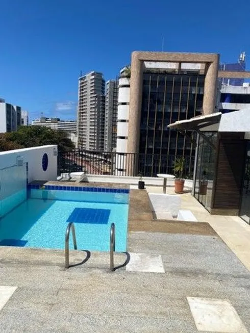 Foto 1 de Apartamento com 3 Quartos à venda, 217m² em Ondina, Salvador