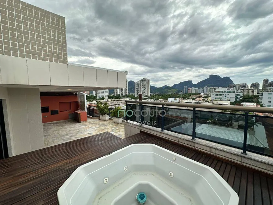 Foto 1 de Cobertura com 3 Quartos para venda ou aluguel, 220m² em Barra da Tijuca, Rio de Janeiro