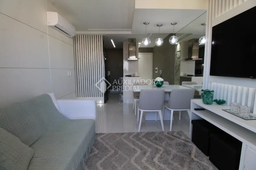 Foto 1 de Apartamento com 2 Quartos à venda, 62m² em Centro, Santa Maria