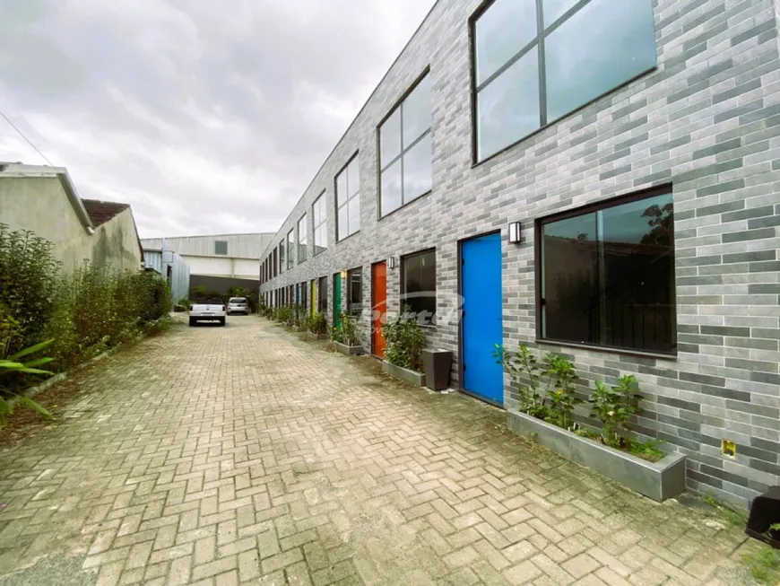 Foto 1 de Casa de Condomínio com 1 Quarto para alugar, 50m² em Badenfurt, Blumenau
