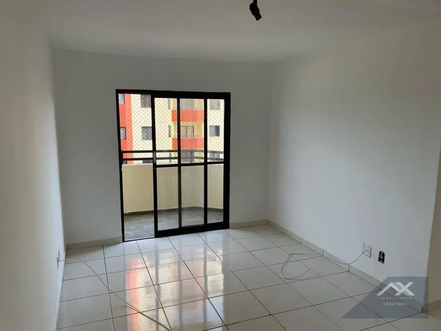 Foto 1 de Apartamento com 3 Quartos à venda, 76m² em Vila Engler, Bauru
