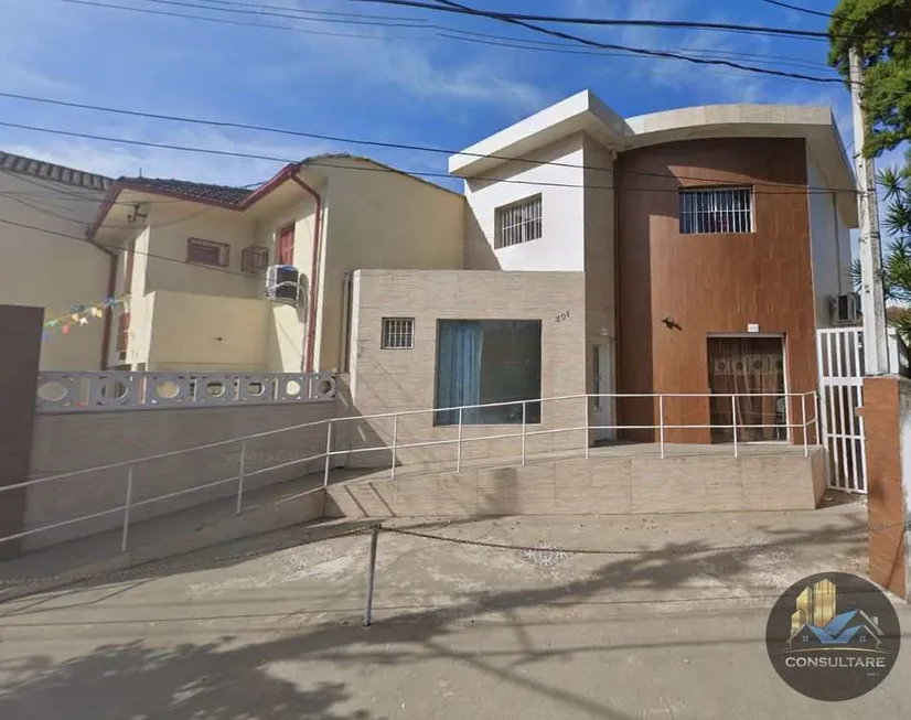 Foto 1 de Casa com 2 Quartos à venda, 180m² em Marapé, Santos