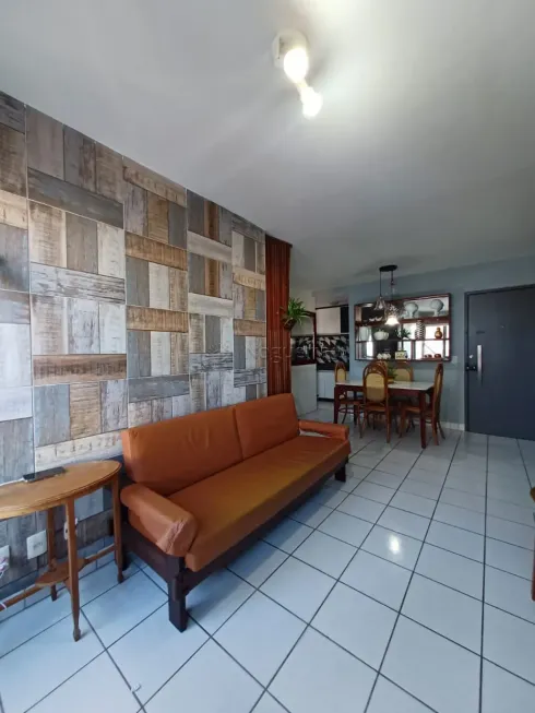 Foto 1 de Apartamento com 2 Quartos à venda, 62m² em Boa Viagem, Recife