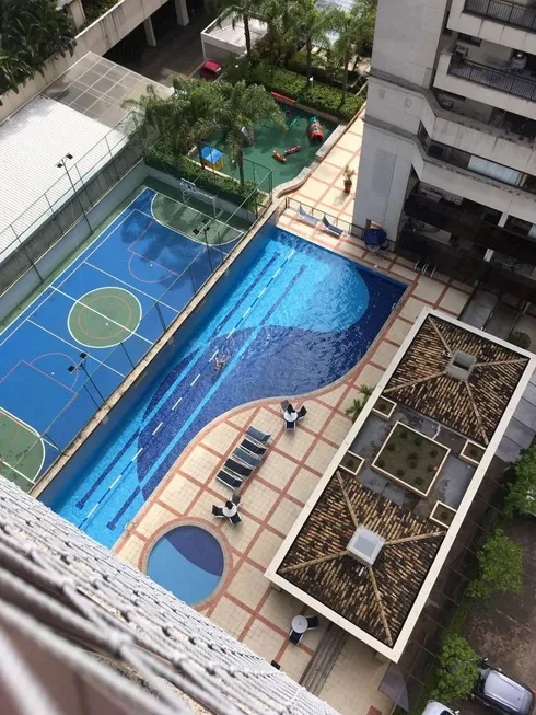 Foto 1 de Apartamento com 3 Quartos à venda, 80m² em Barra da Tijuca, Rio de Janeiro