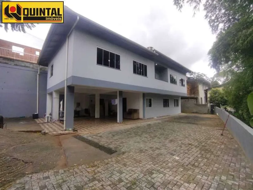 Foto 1 de Casa com 4 Quartos à venda, 282m² em Glória, Blumenau