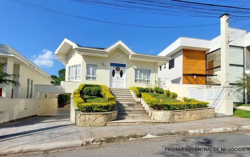 Foto 1 de Casa de Condomínio com 4 Quartos à venda, 680m² em Granja Viana, Cotia