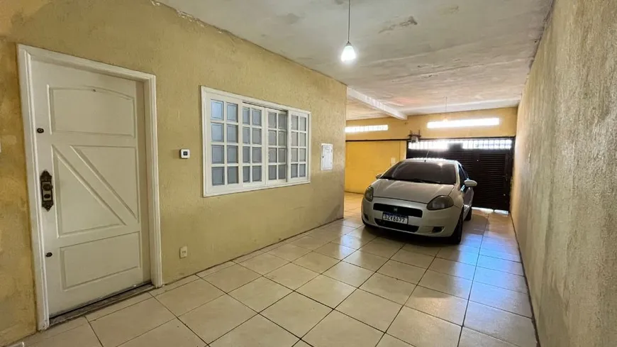 Foto 1 de Casa com 5 Quartos à venda, 258m² em Vila Guilhermina, Praia Grande