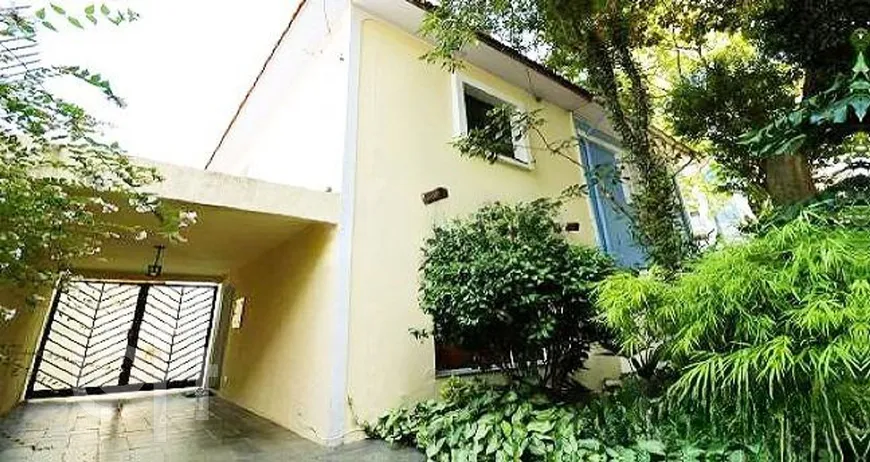 Foto 1 de Casa com 3 Quartos à venda, 180m² em Itaim Bibi, São Paulo