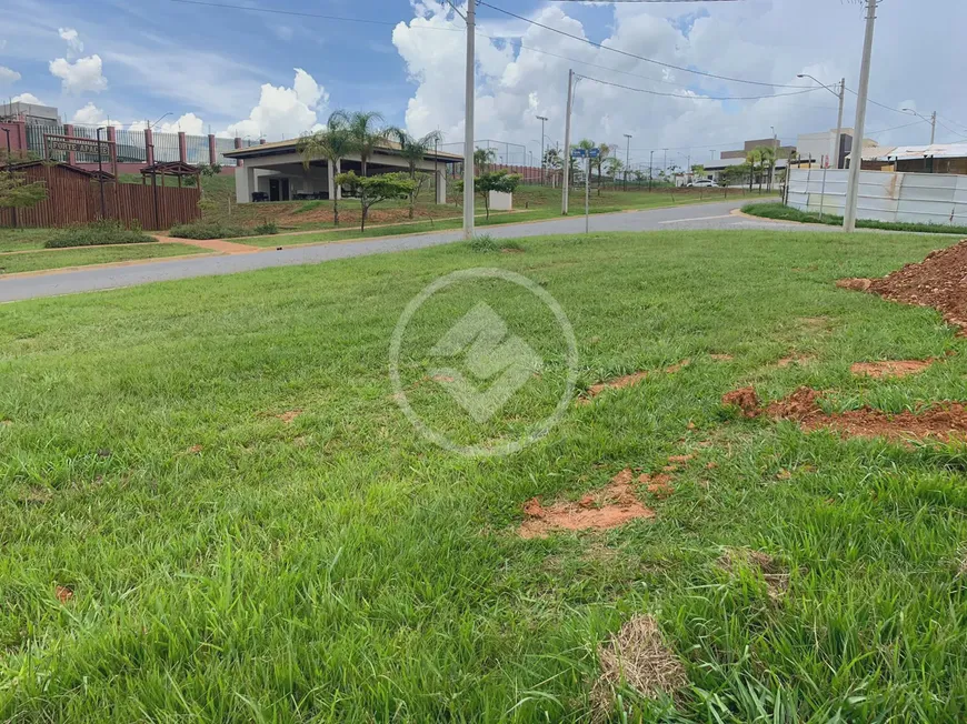 Foto 1 de Lote/Terreno à venda, 423m² em Jardins Capri, Senador Canedo