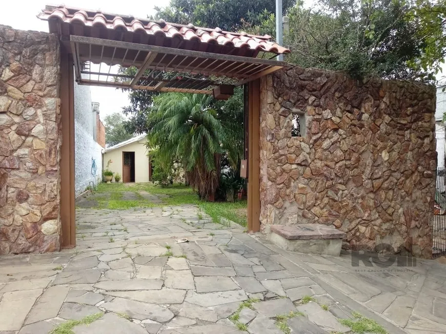 Foto 1 de Casa com 3 Quartos à venda, 79m² em Partenon, Porto Alegre