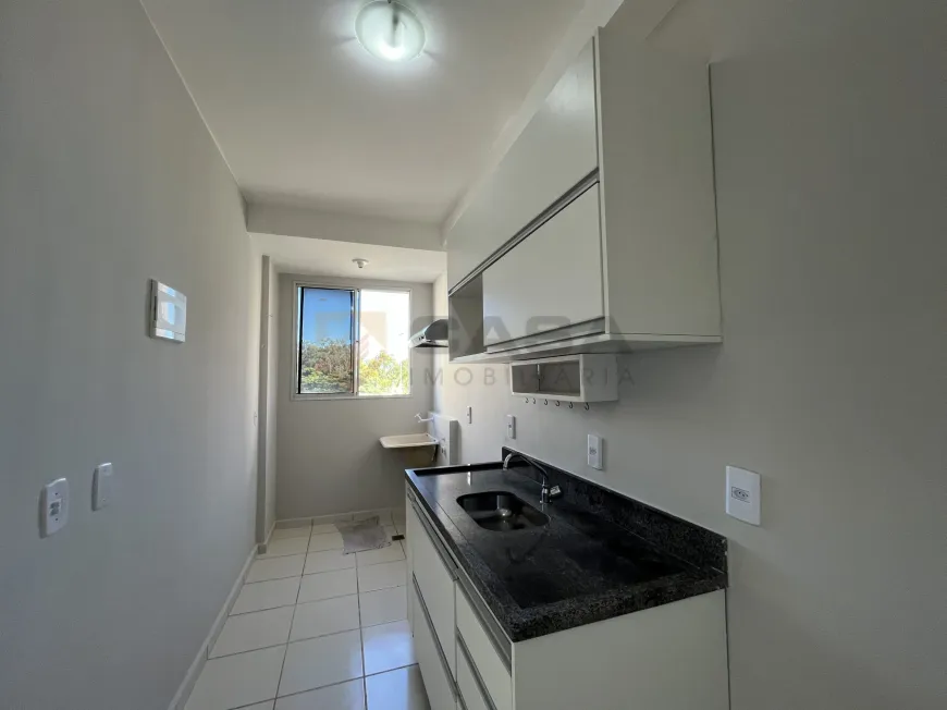 Foto 1 de Apartamento com 2 Quartos à venda, 47m² em São Patrício, Serra