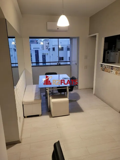 Foto 1 de Flat com 1 Quarto à venda, 48m² em Moema, São Paulo