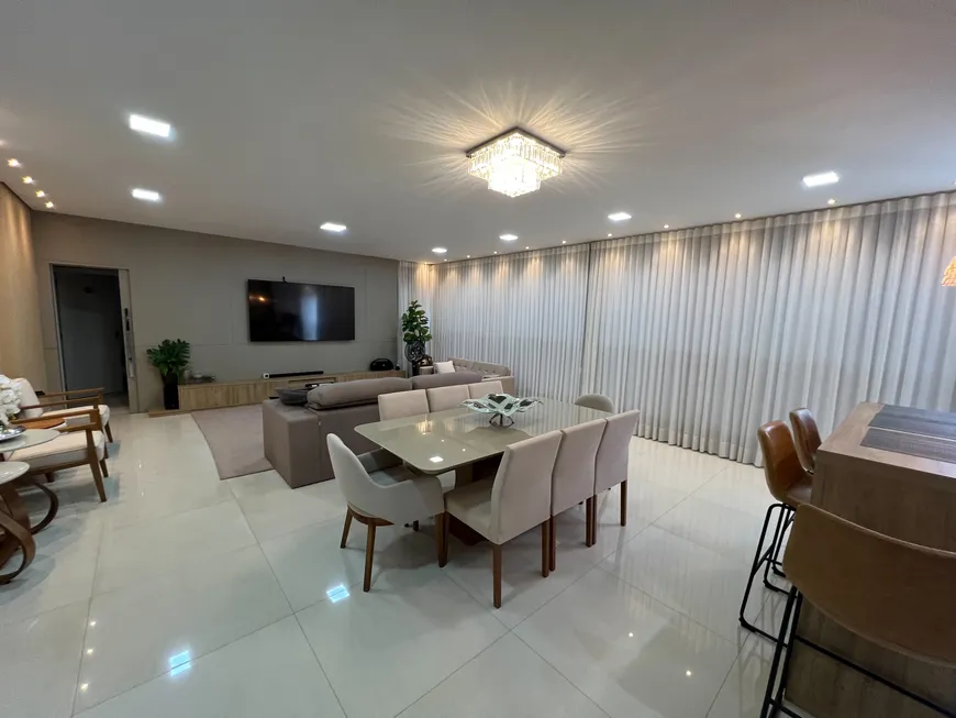 Foto 1 de Apartamento com 3 Quartos à venda, 182m² em Jardim das Américas, Cuiabá