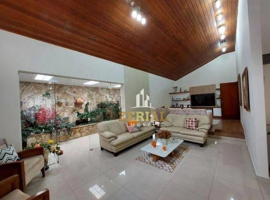 Foto 1 de Casa com 4 Quartos à venda, 264m² em Jardim São Caetano, São Caetano do Sul