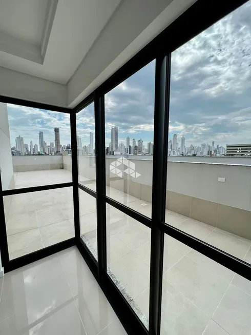 Foto 1 de Apartamento com 1 Quarto à venda, 60m² em Centro, Balneário Camboriú