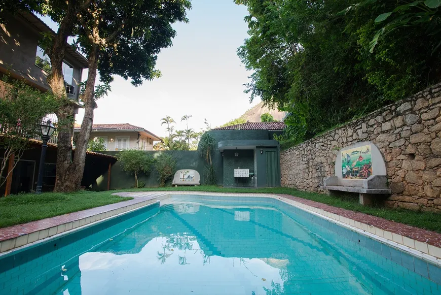 Foto 1 de Casa com 6 Quartos à venda, 540m² em Cosme Velho, Rio de Janeiro