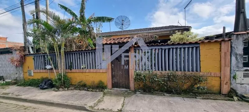 Foto 1 de Casa com 1 Quarto à venda, 87m² em UMUARAMA, Itanhaém
