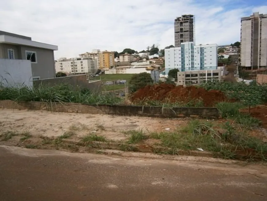 Foto 1 de Lote/Terreno à venda, 525m² em Parque Santa Mônica, São Carlos
