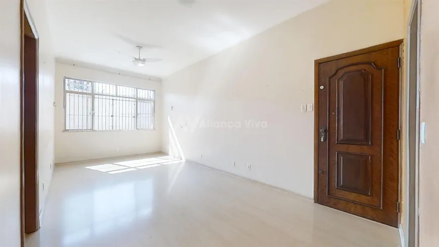 Foto 1 de Apartamento com 3 Quartos à venda, 85m² em Humaitá, Rio de Janeiro