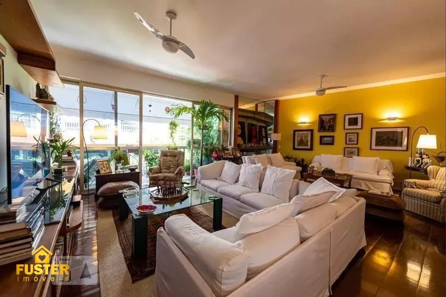 Foto 1 de Apartamento com 5 Quartos à venda, 200m² em Lagoa, Rio de Janeiro