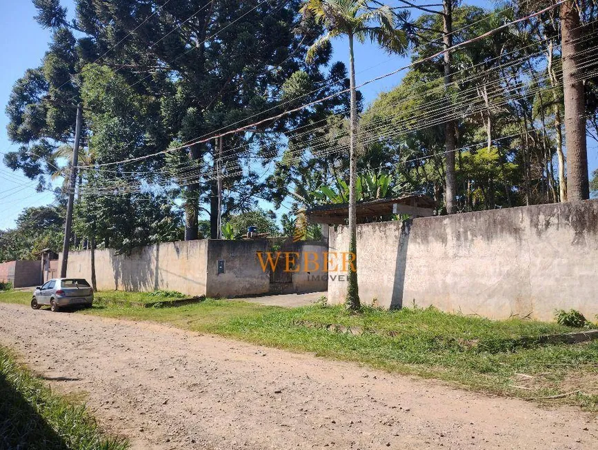 Foto 1 de Fazenda/Sítio com 2 Quartos à venda, 100m² em Aguassaí, Cotia
