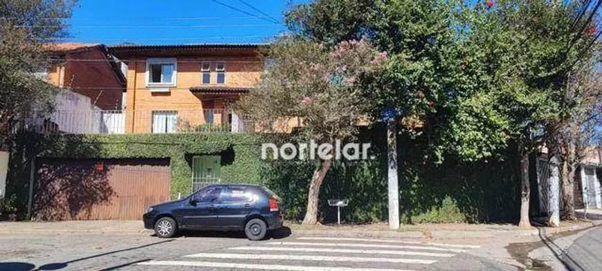 Foto 1 de Sobrado com 3 Quartos à venda, 235m² em Conjunto Residencial Vista Verde, São Paulo