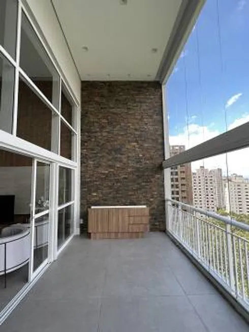 Foto 1 de Apartamento com 4 Quartos à venda, 238m² em Vila Suzana, São Paulo