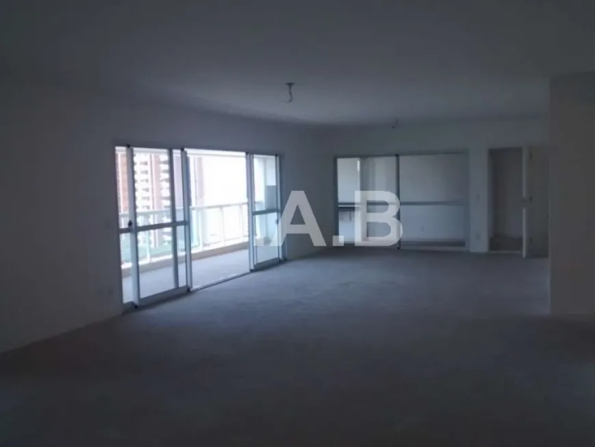Foto 1 de Apartamento com 3 Quartos à venda, 243m² em Alphaville Centro Industrial e Empresarial Alphaville, Barueri