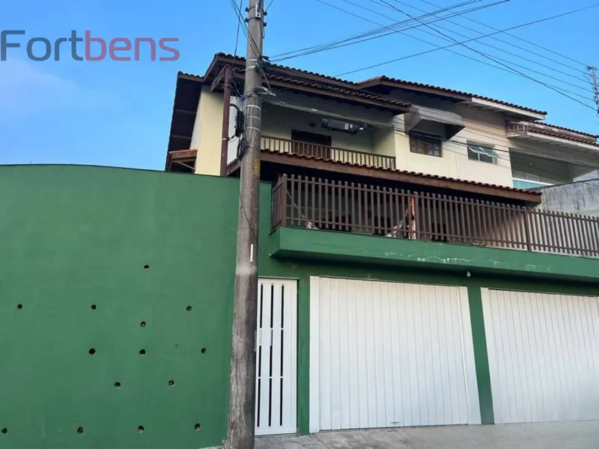 Foto 1 de Casa com 2 Quartos à venda, 242m² em Laranjeiras, Caieiras