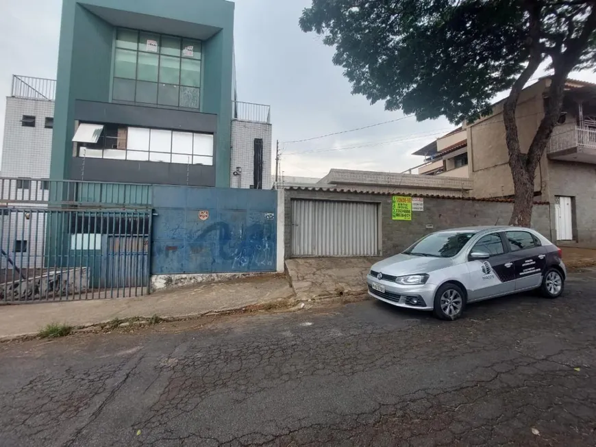 Foto 1 de Casa com 3 Quartos à venda, 336m² em Industrial, Contagem