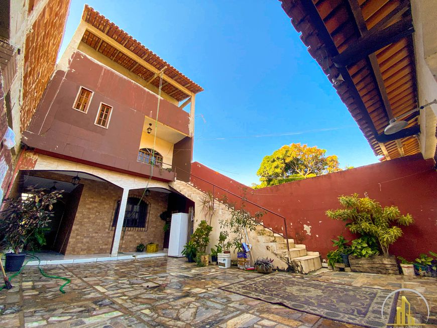 Foto 1 de Casa com 6 Quartos à venda, 300m² em Village da Praia, Guarapari