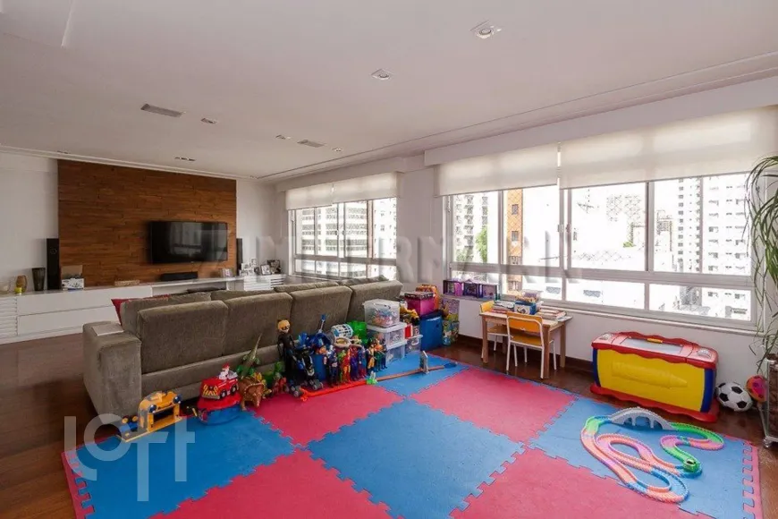 Foto 1 de Apartamento com 3 Quartos à venda, 220m² em Perdizes, São Paulo