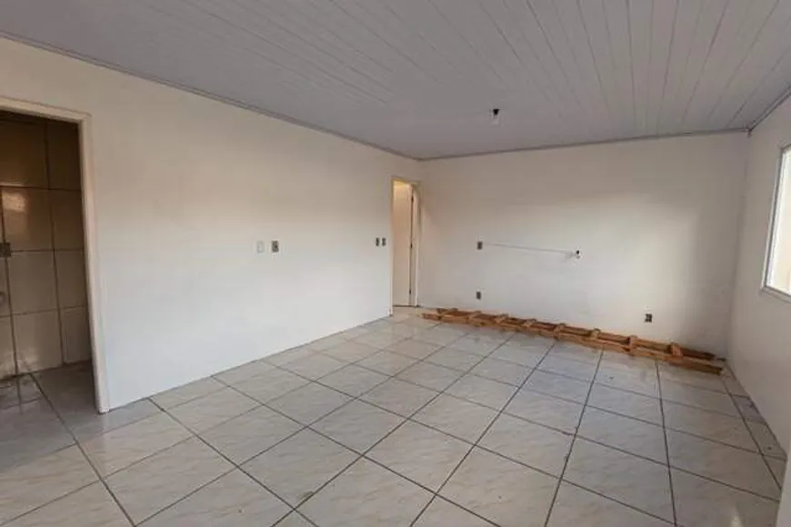 Foto 1 de Casa com 2 Quartos para alugar, 60m² em Areal, Pelotas