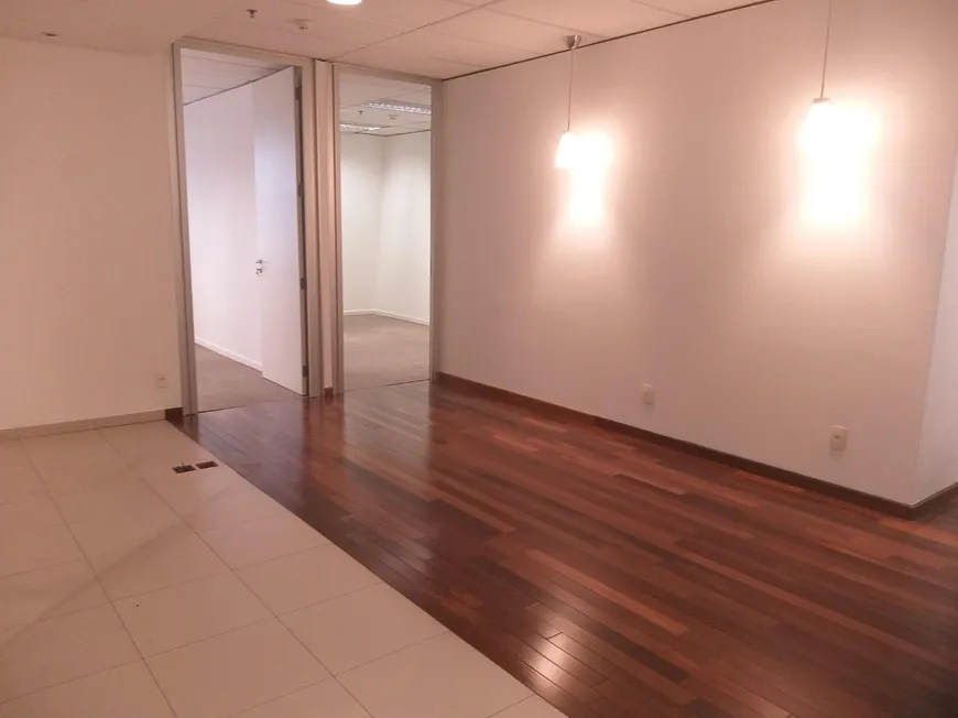 Foto 1 de Sala Comercial com 1 Quarto para alugar, 210m² em Vila Olímpia, São Paulo