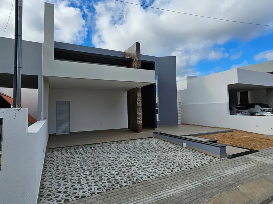 Foto 1 de Casa de Condomínio com 4 Quartos à venda, 360m² em Carneiro, Petrolina