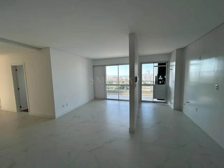 Foto 1 de Apartamento com 2 Quartos à venda, 76m² em Estreito, Florianópolis