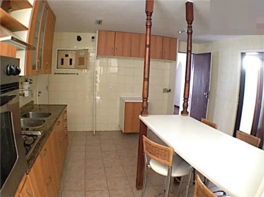 Foto 1 de Apartamento com 3 Quartos à venda, 190m² em Leblon, Rio de Janeiro