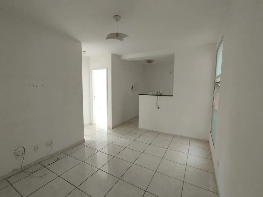 Foto 1 de Apartamento com 2 Quartos para alugar, 47m² em Novo Barreirinho, Ibirite