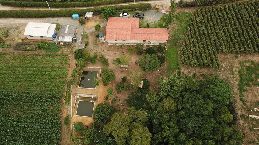 Foto 1 de Fazenda/Sítio com 3 Quartos à venda, 150m² em Gramadao, São Miguel Arcanjo