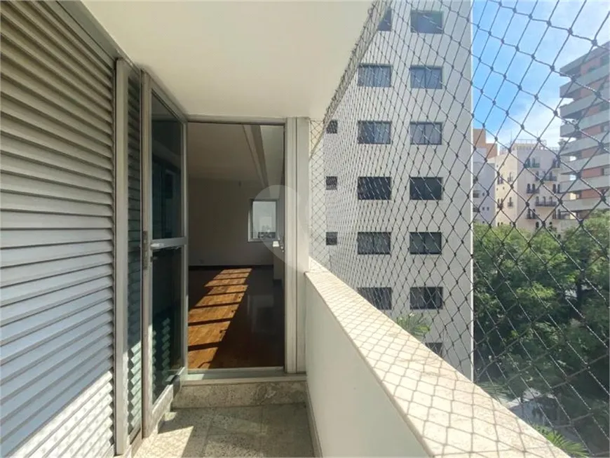 Foto 1 de Apartamento com 4 Quartos para venda ou aluguel, 225m² em Jardim América, São Paulo