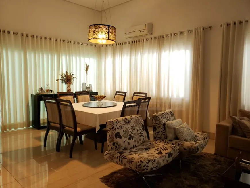Foto 1 de Casa de Condomínio com 4 Quartos à venda, 318m² em Gávea, Uberlândia