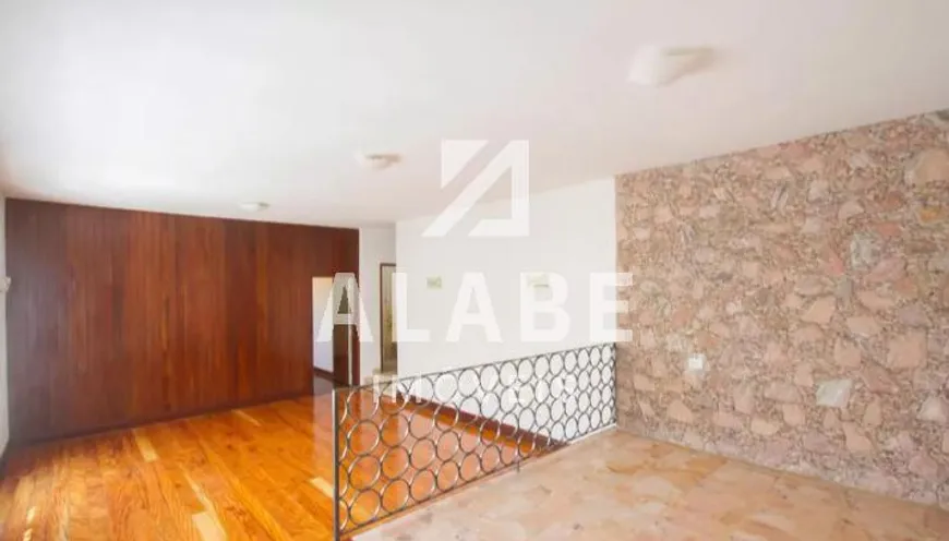 Foto 1 de Casa com 4 Quartos para venda ou aluguel, 310m² em Brooklin, São Paulo